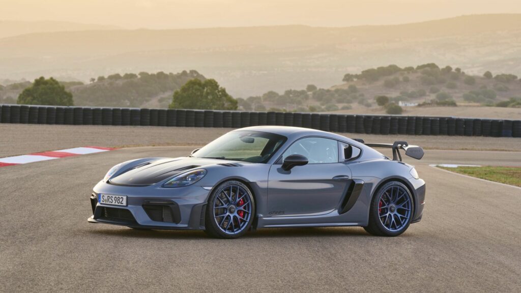 Porsche 718 Cayman GT4 RS